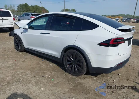 2022 Tesla Model X Plaid Tri Motor All-Wheel Drive from USA, damaged, VIN 7SAXCBE6XNF340704